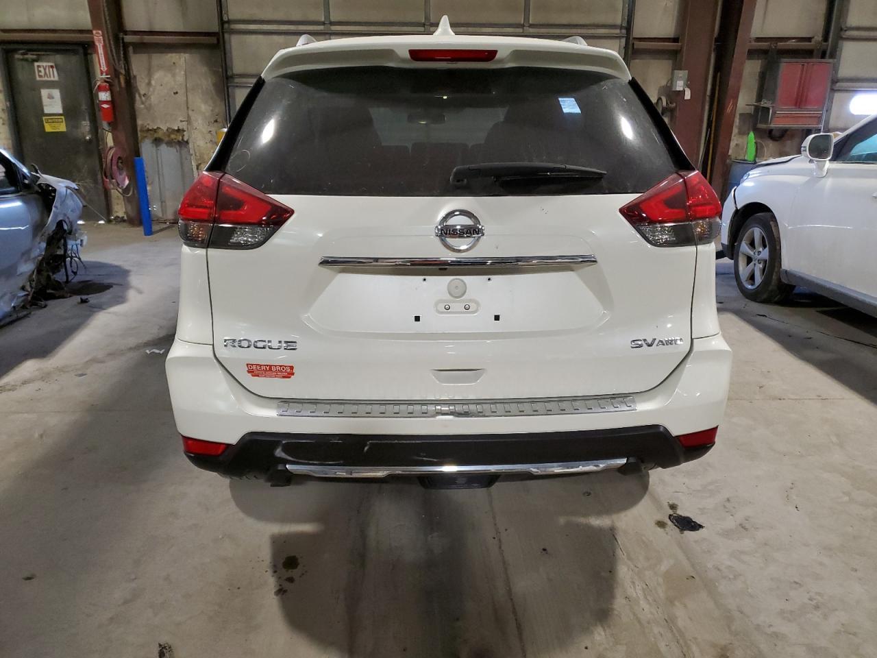 2017 NISSAN ROGUE S - Фото 6