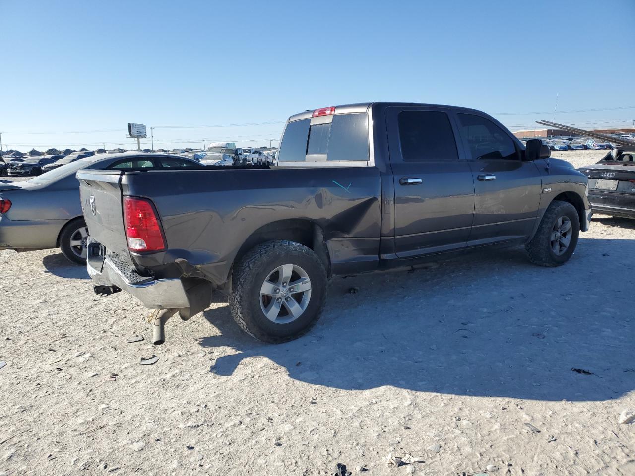 2014 RAM 1500 SLT - Фото 3