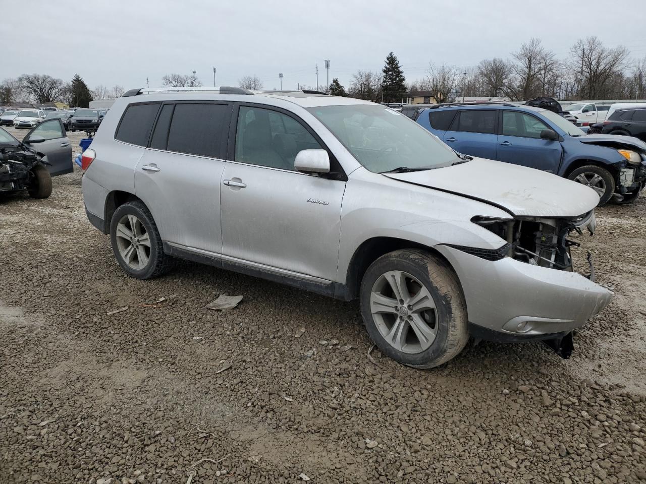 2011 TOYOTA HIGHLANDER - Image 4