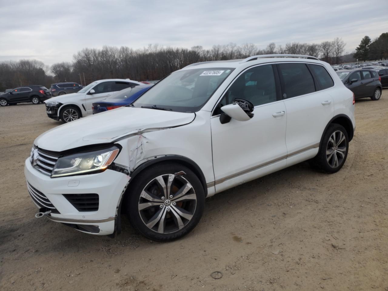 2017 VOLKSWAGEN TOUAREG WO