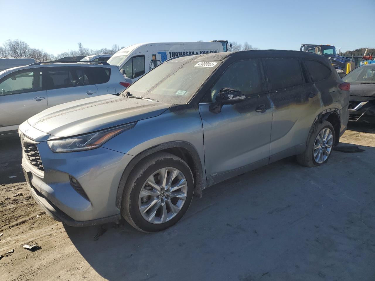 2024 TOYOTA HIGHLANDER