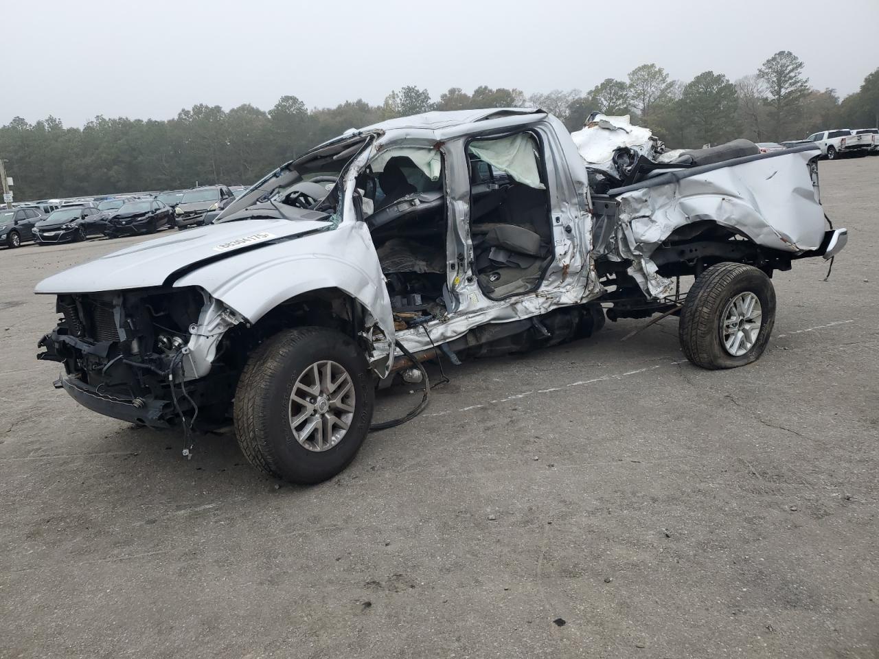 2016 NISSAN FRONTIER S