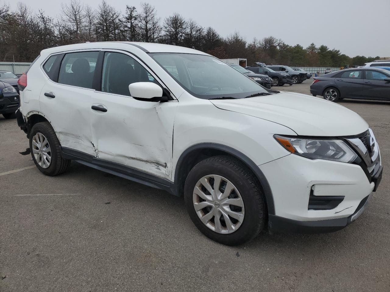 2017 NISSAN ROGUE S - Image 4