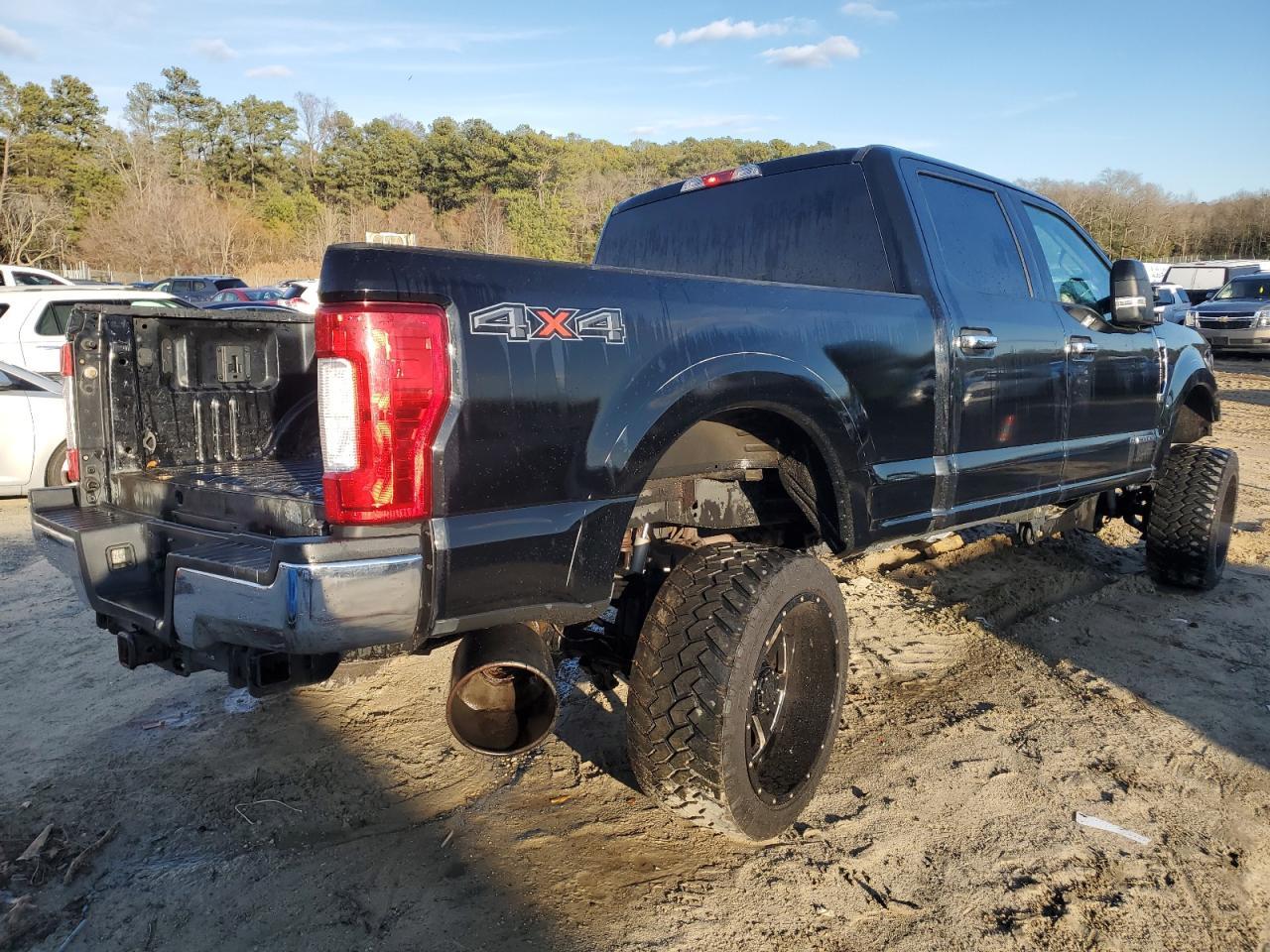 2017 FORD F250 SUPER - Image 3