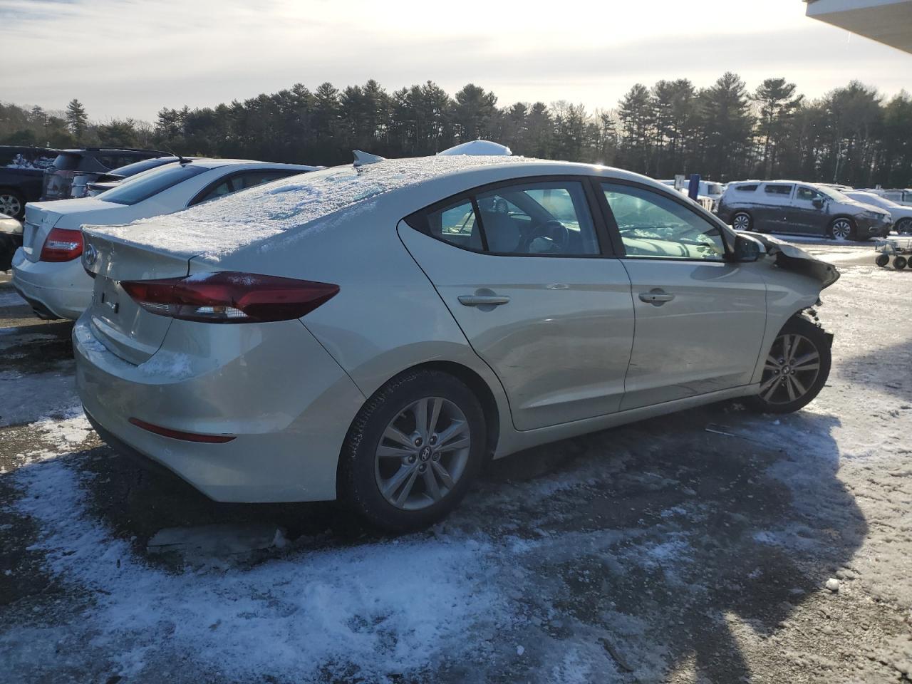 2017 HYUNDAI ELANTRA SE - Image 3
