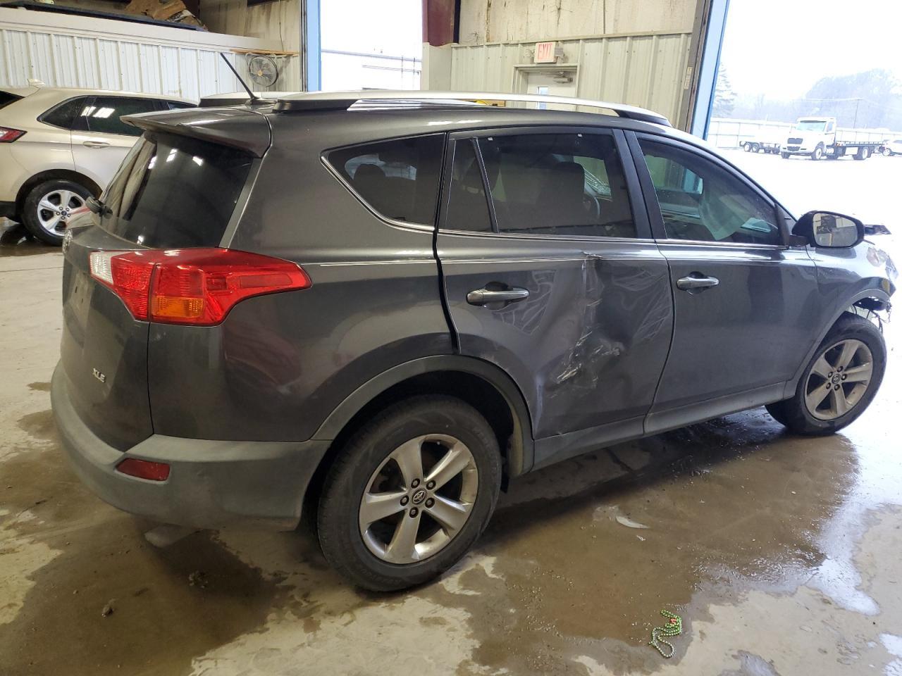 2015 TOYOTA RAV4 XLE - Image 3