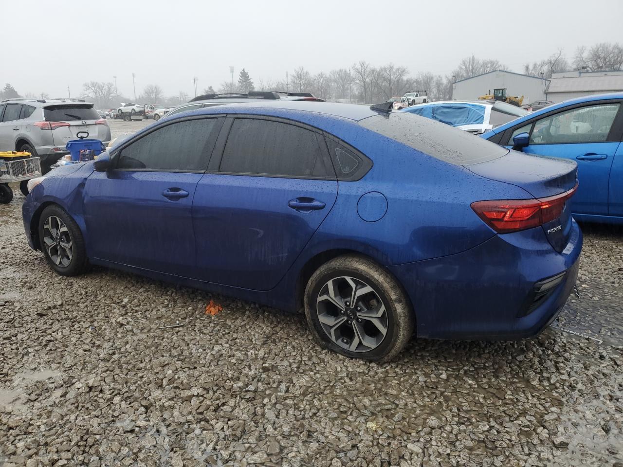 2021 KIA FORTE FE - Фото 2