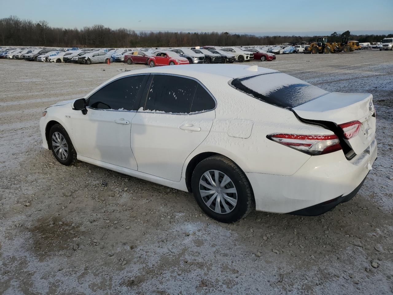 2020 TOYOTA CAMRY LE - Фото 2