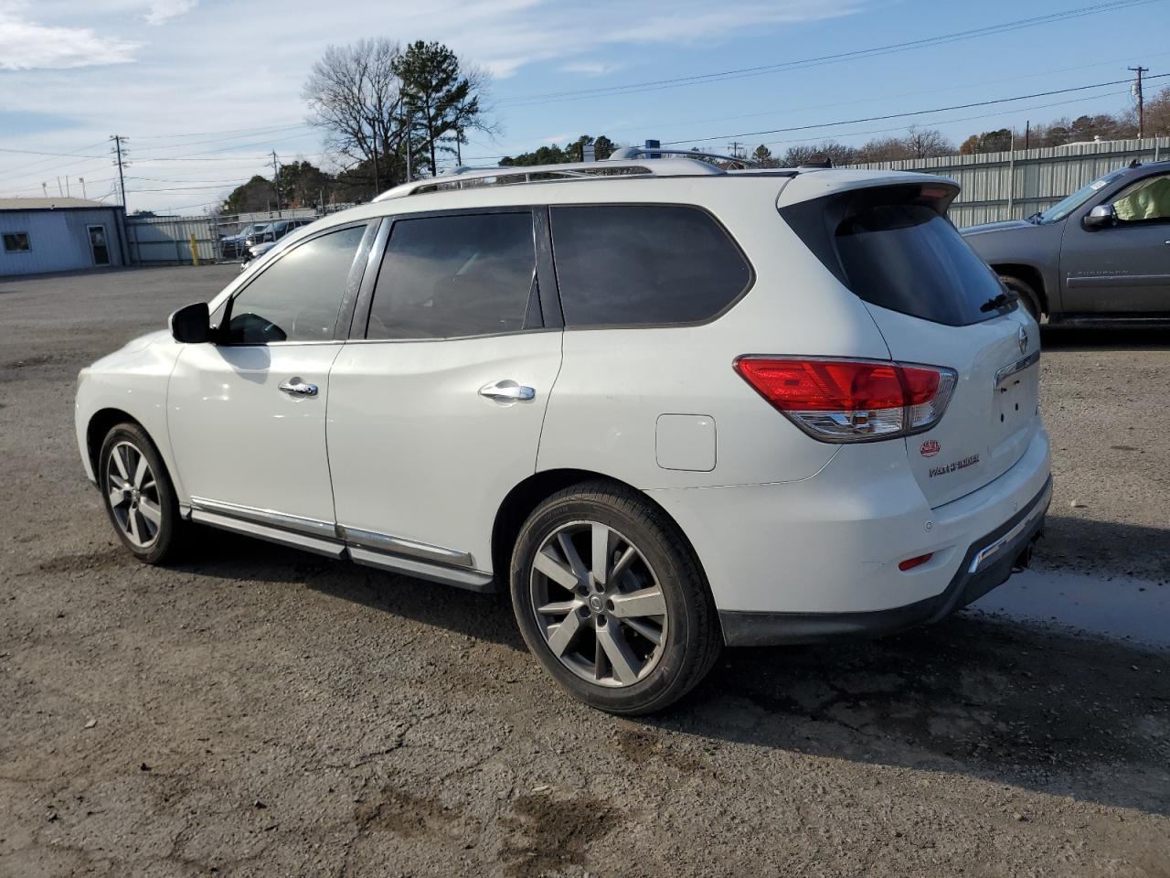 2013 NISSAN PATHFINDER - Фото 2