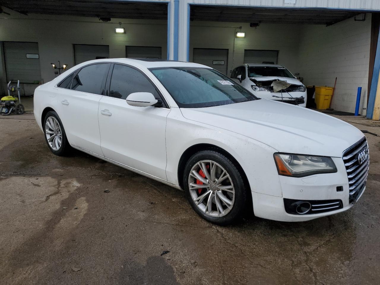 2011 AUDI A8 QUATTRO - Фото 4