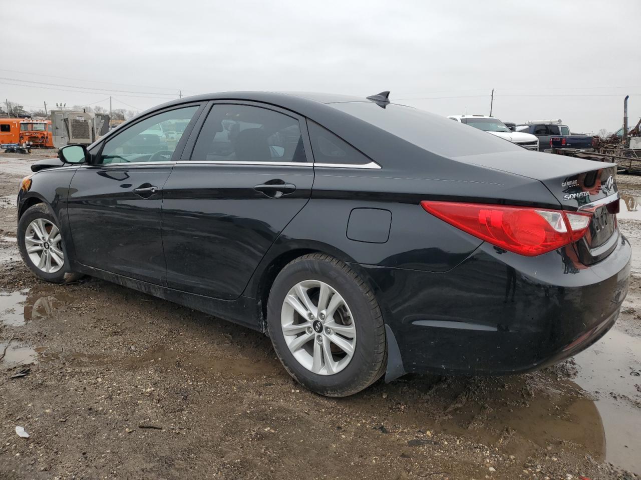 2013 HYUNDAI SONATA GLS - Фото 2