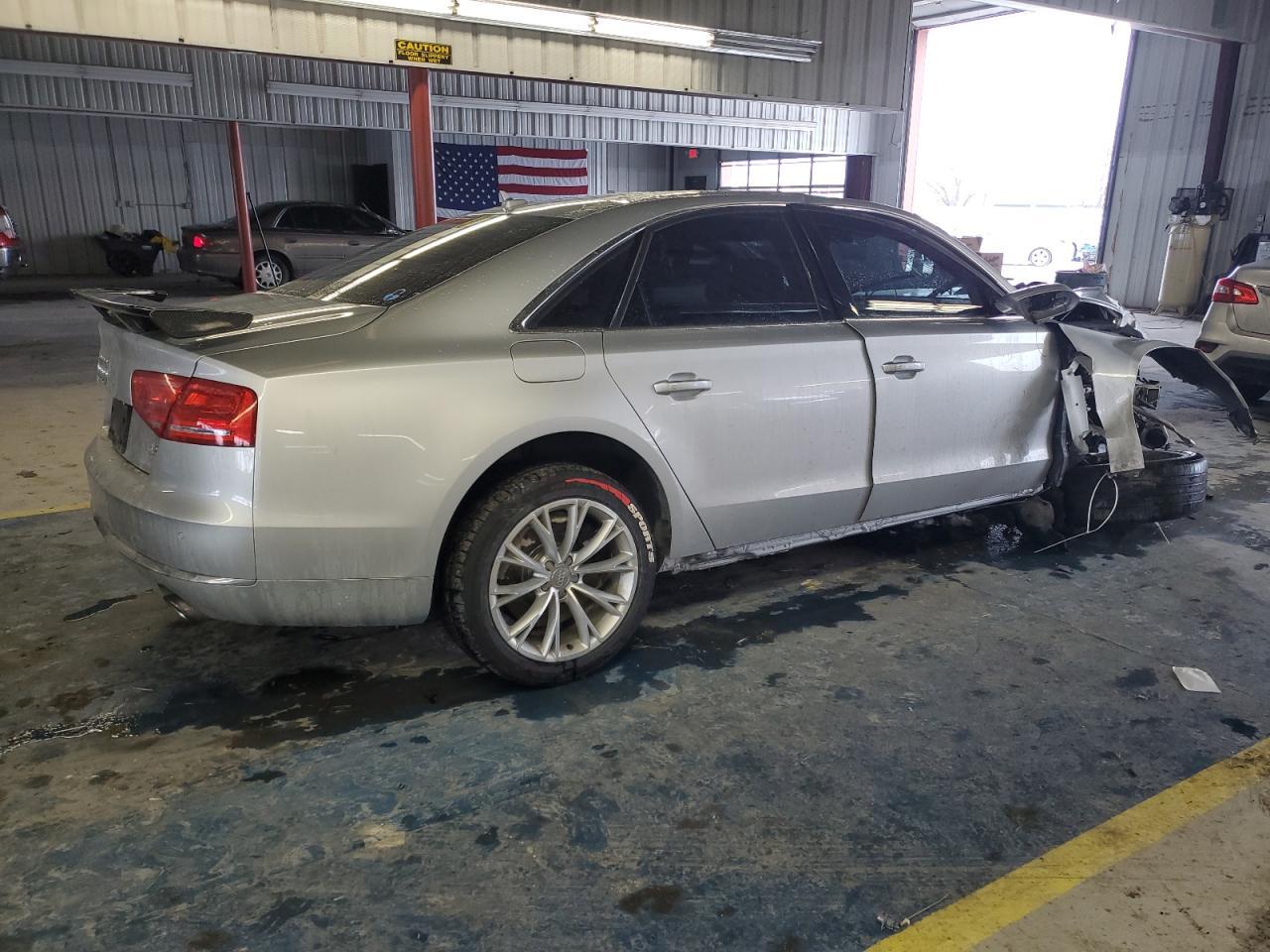 2011 AUDI A8 QUATTRO - Image 3