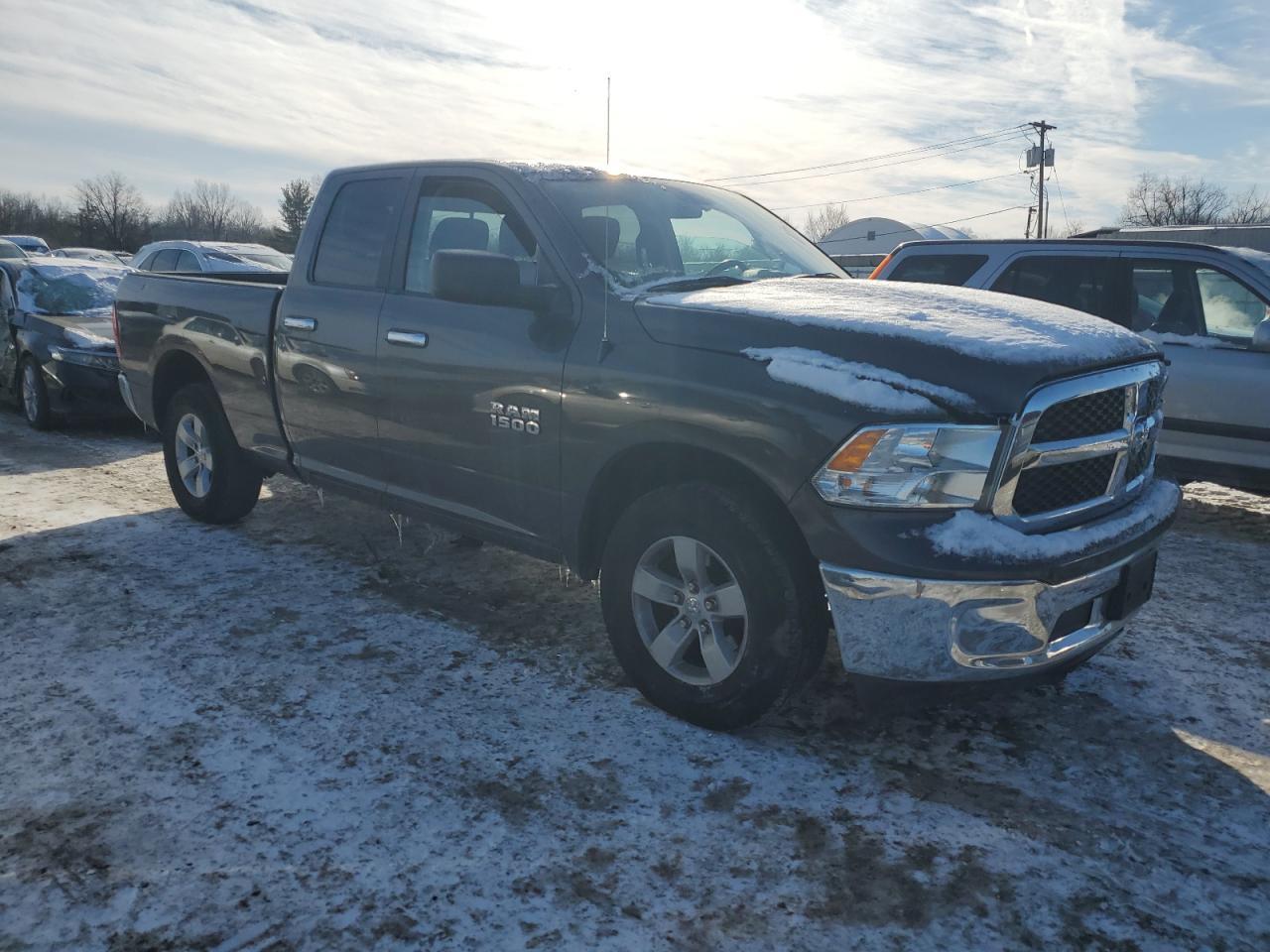 2017 RAM 1500 SLT - Image 4