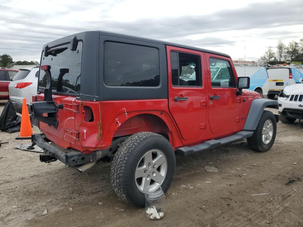 2014 JEEP WRANGLER U - Image 3