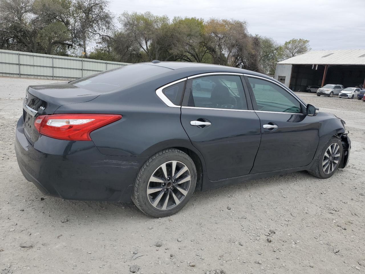 2017 NISSAN ALTIMA 2.5 - Image 3