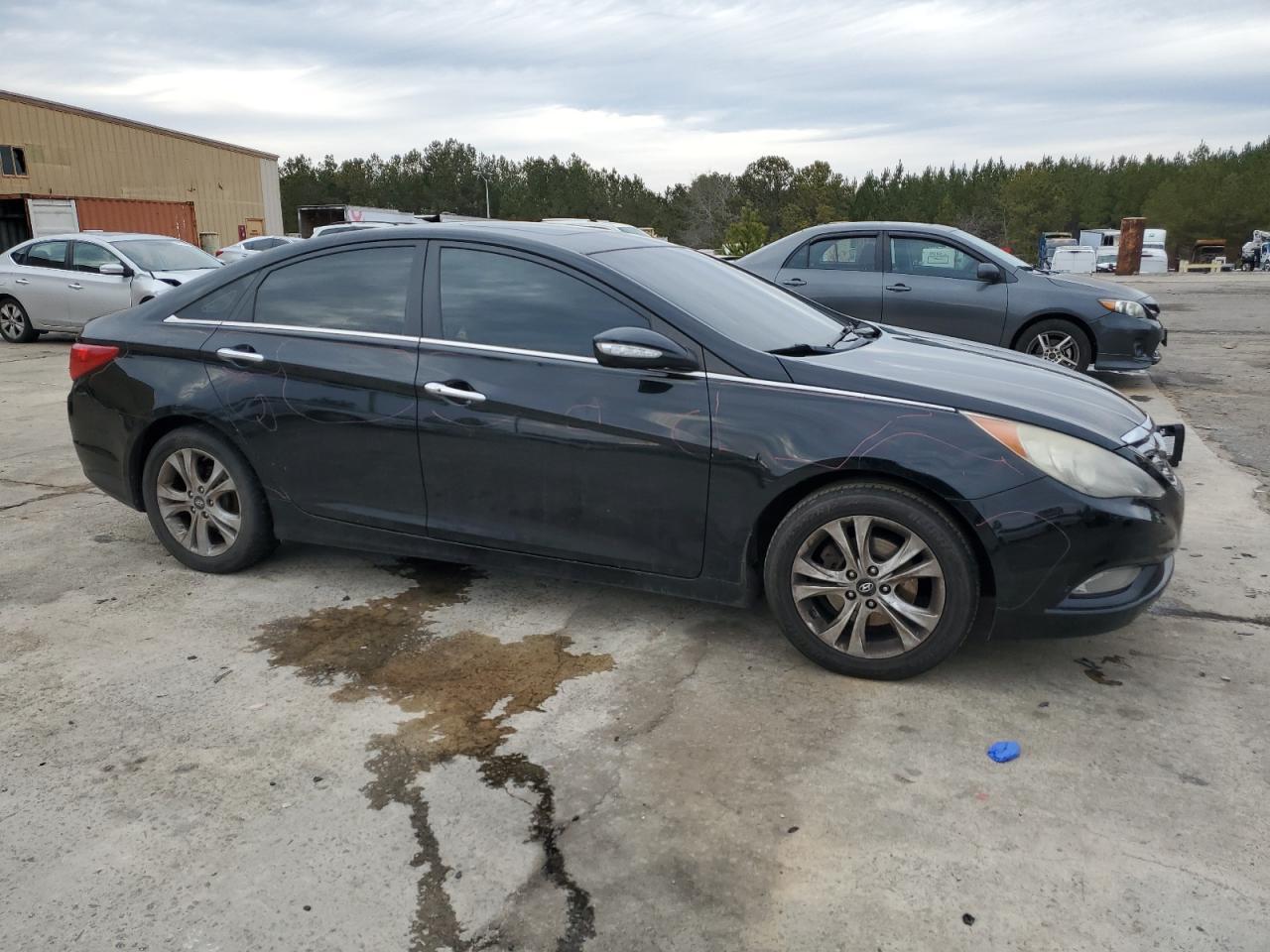 2011 HYUNDAI SONATA SE - Image 4