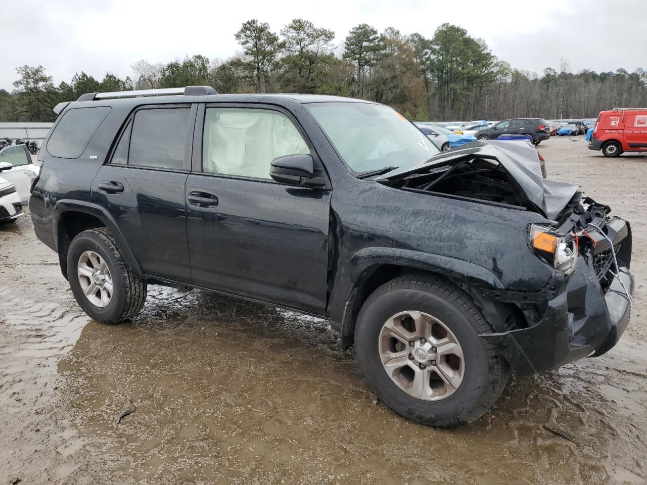 2019 TOYOTA 4RUNNER SR - Image 4