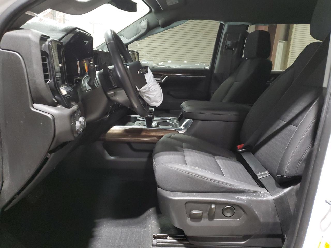2023 CHEVROLET SILVERADO - Image 7