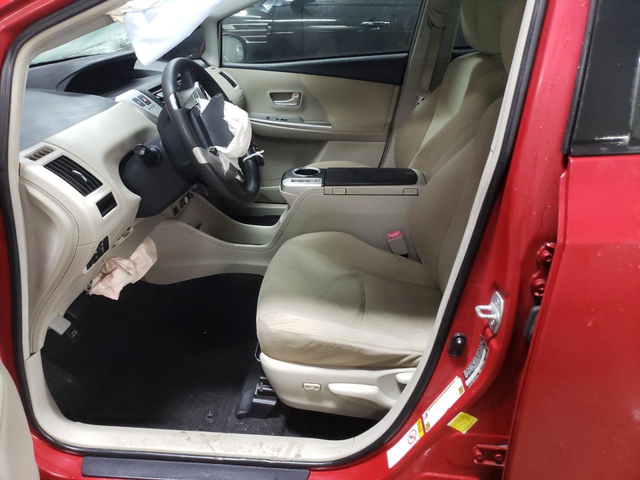 2013 TOYOTA PRIUS V - Image 7