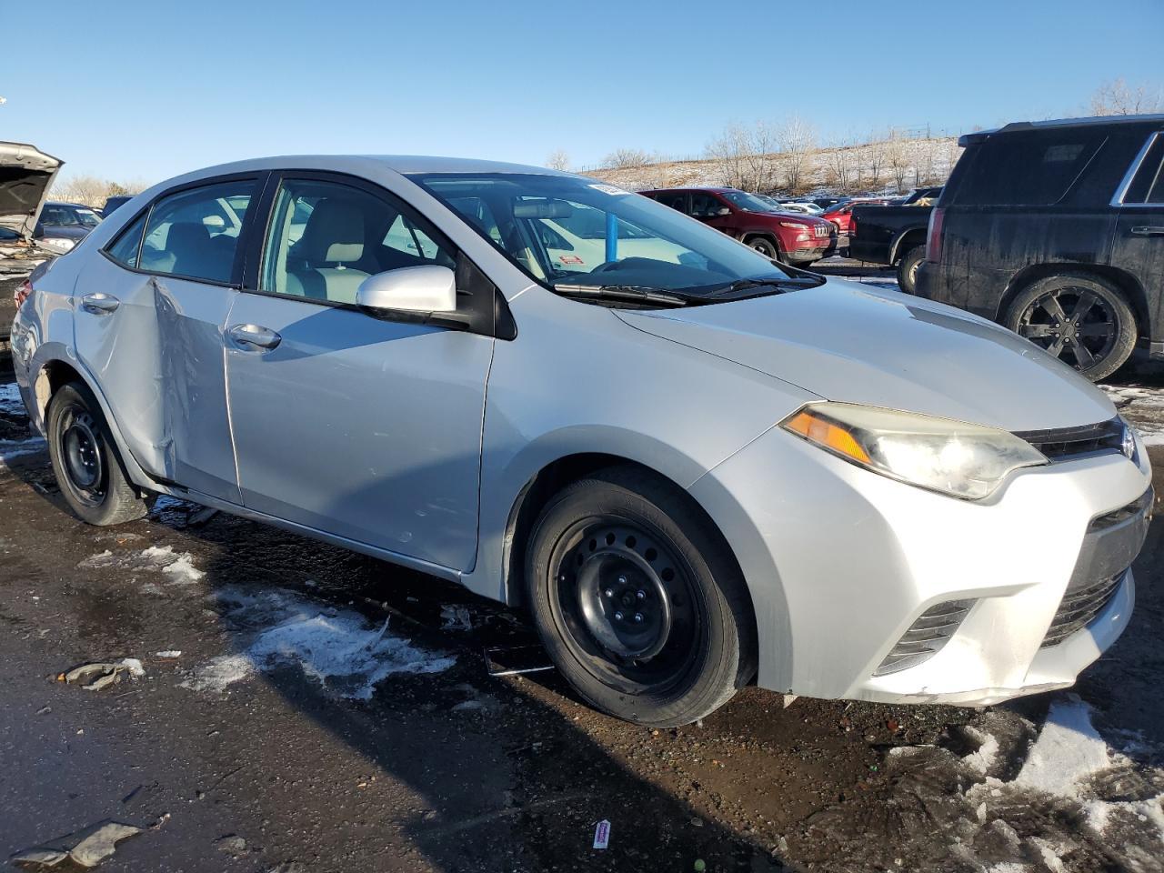 2015 TOYOTA COROLLA L - Image 4
