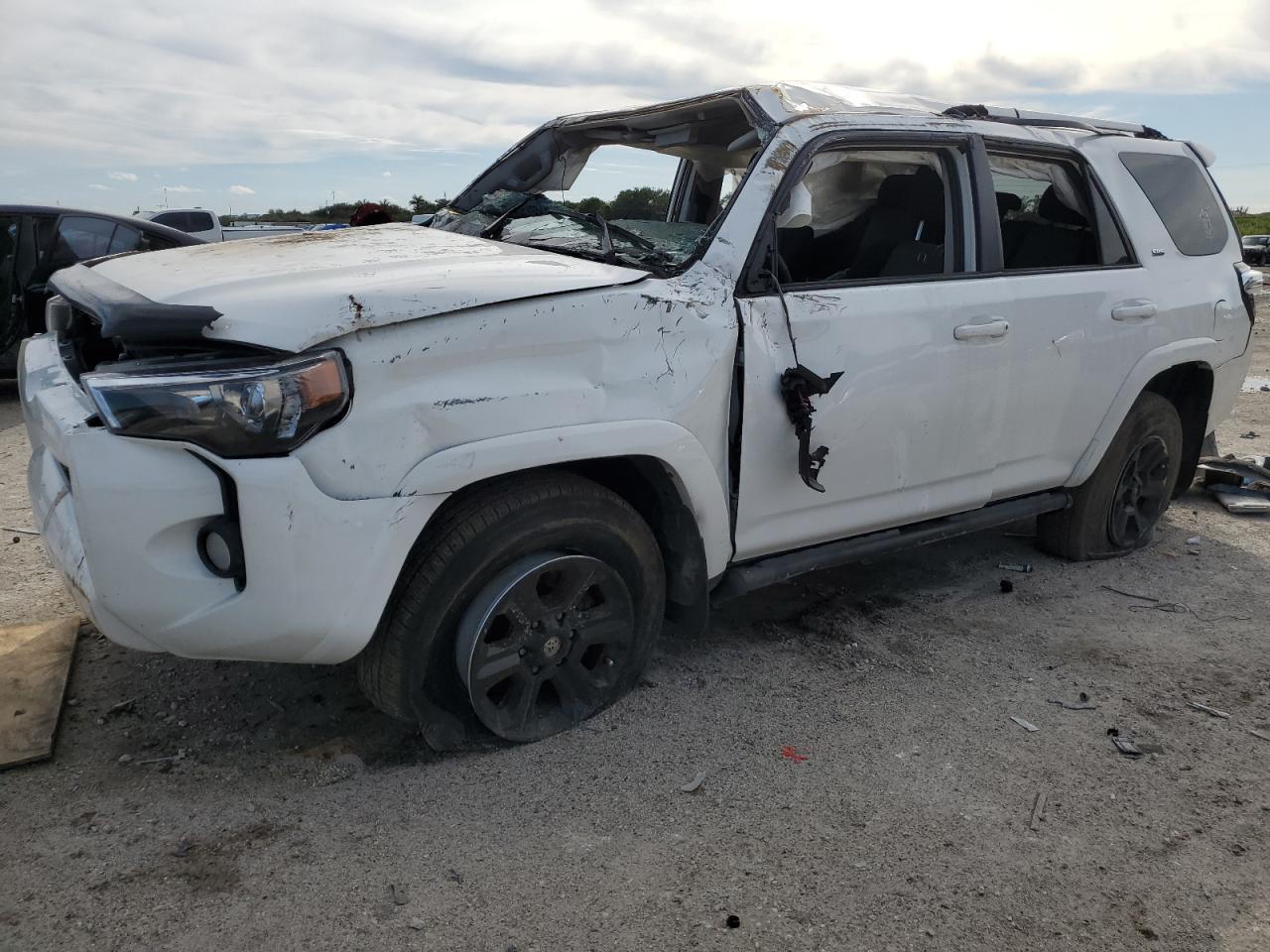 2018 TOYOTA 4RUNNER SR