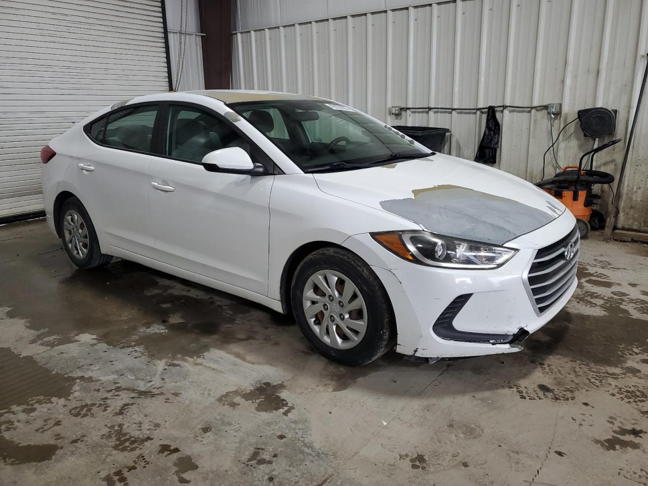 2017 HYUNDAI ELANTRA SE - Image 4