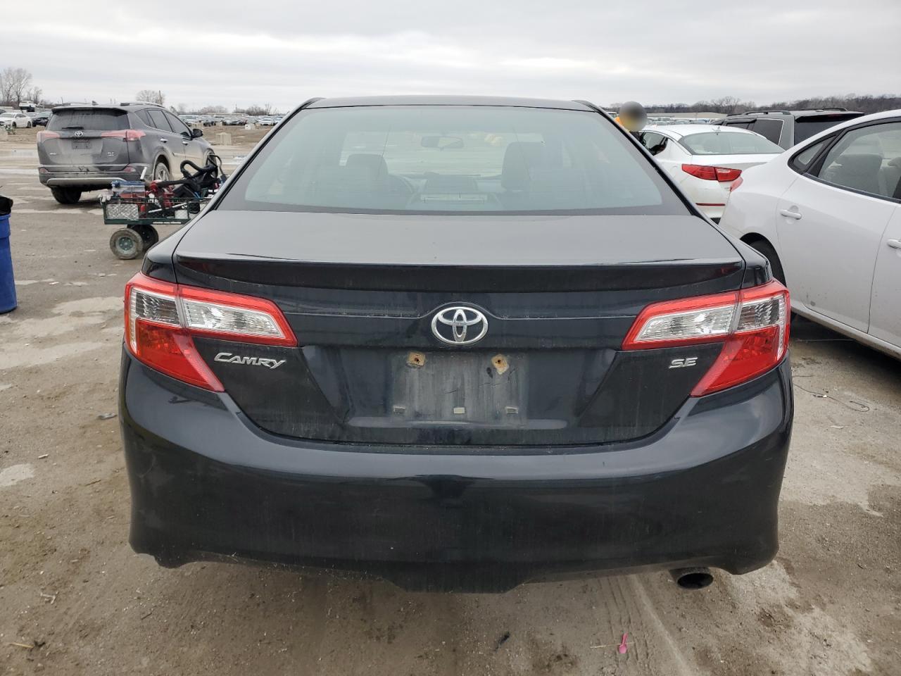 2014 TOYOTA CAMRY L - Image 6