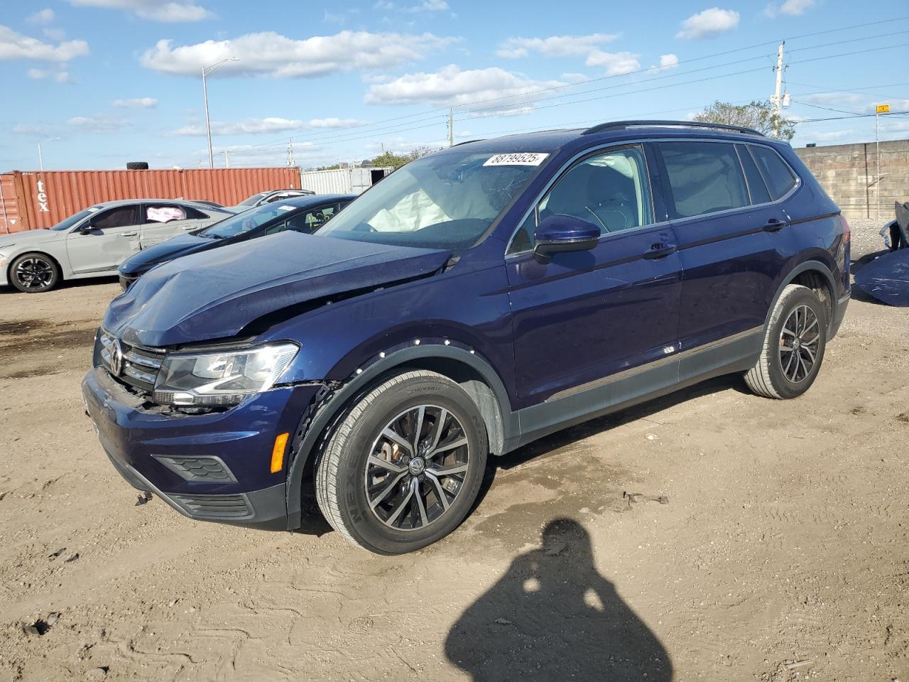 2021 VOLKSWAGEN TIGUAN SE