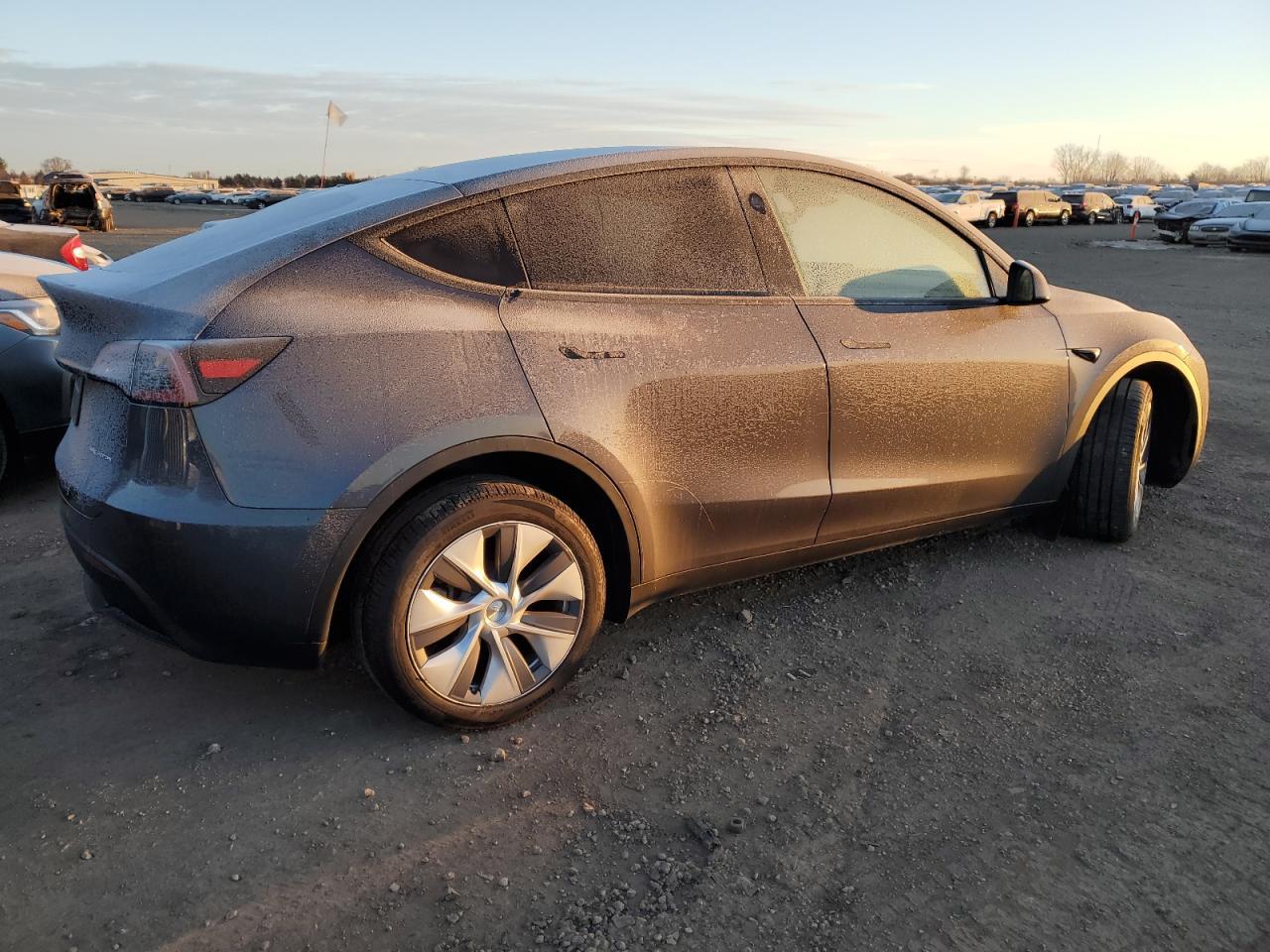 2023 TESLA MODEL Y - Фото 3