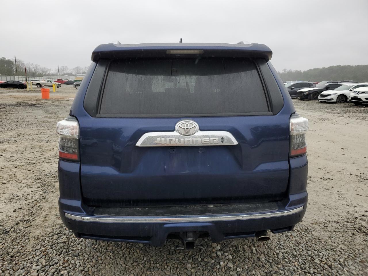 2018 TOYOTA 4RUNNER SR - Image 6