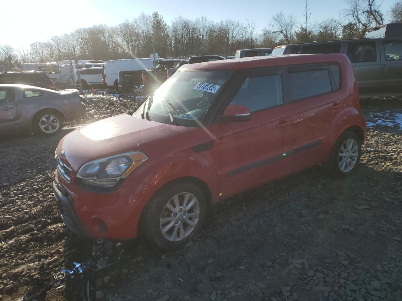 2013 KIA SOUL +