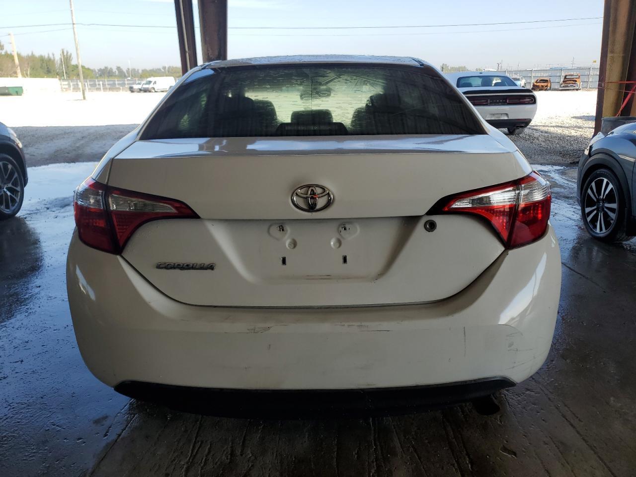 2016 TOYOTA COROLLA L - Image 6