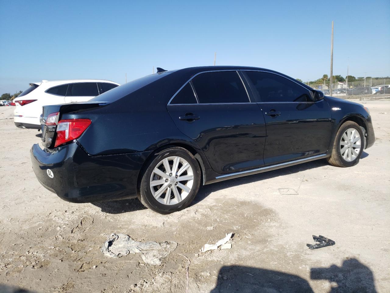 2012 TOYOTA CAMRY HYBR - Фото 3