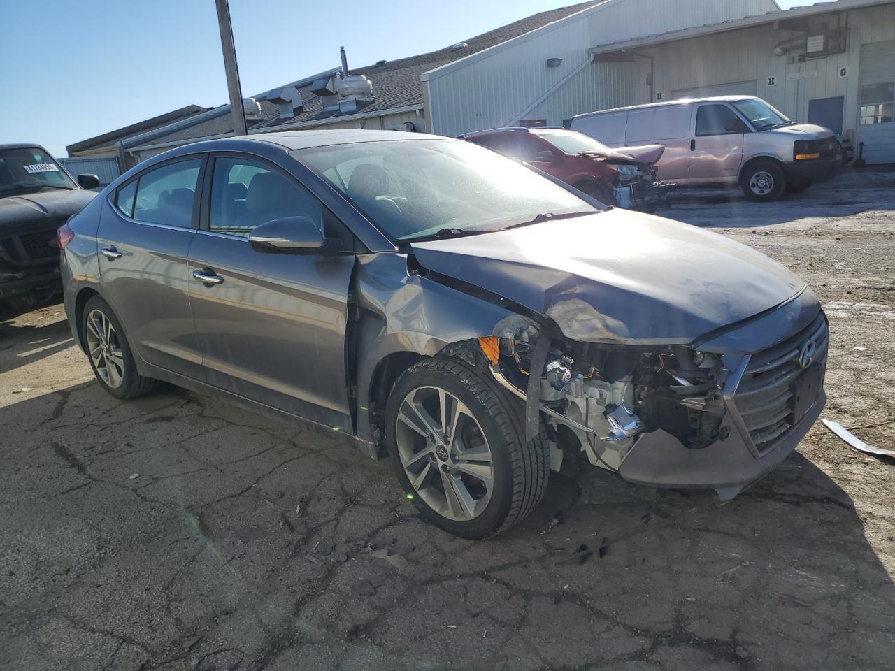 2017 HYUNDAI ELANTRA SE - Image 4