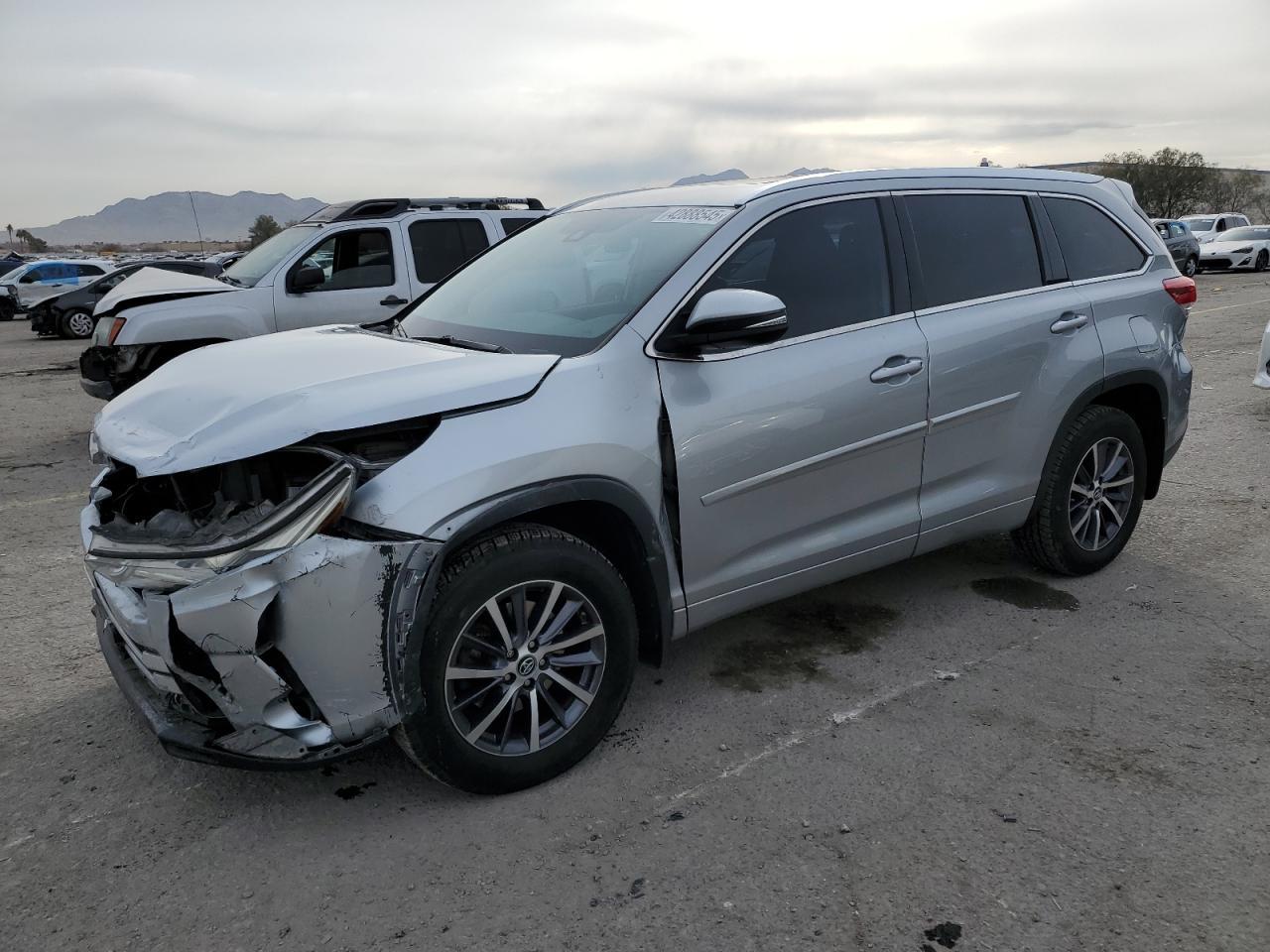 2018 TOYOTA HIGHLANDER