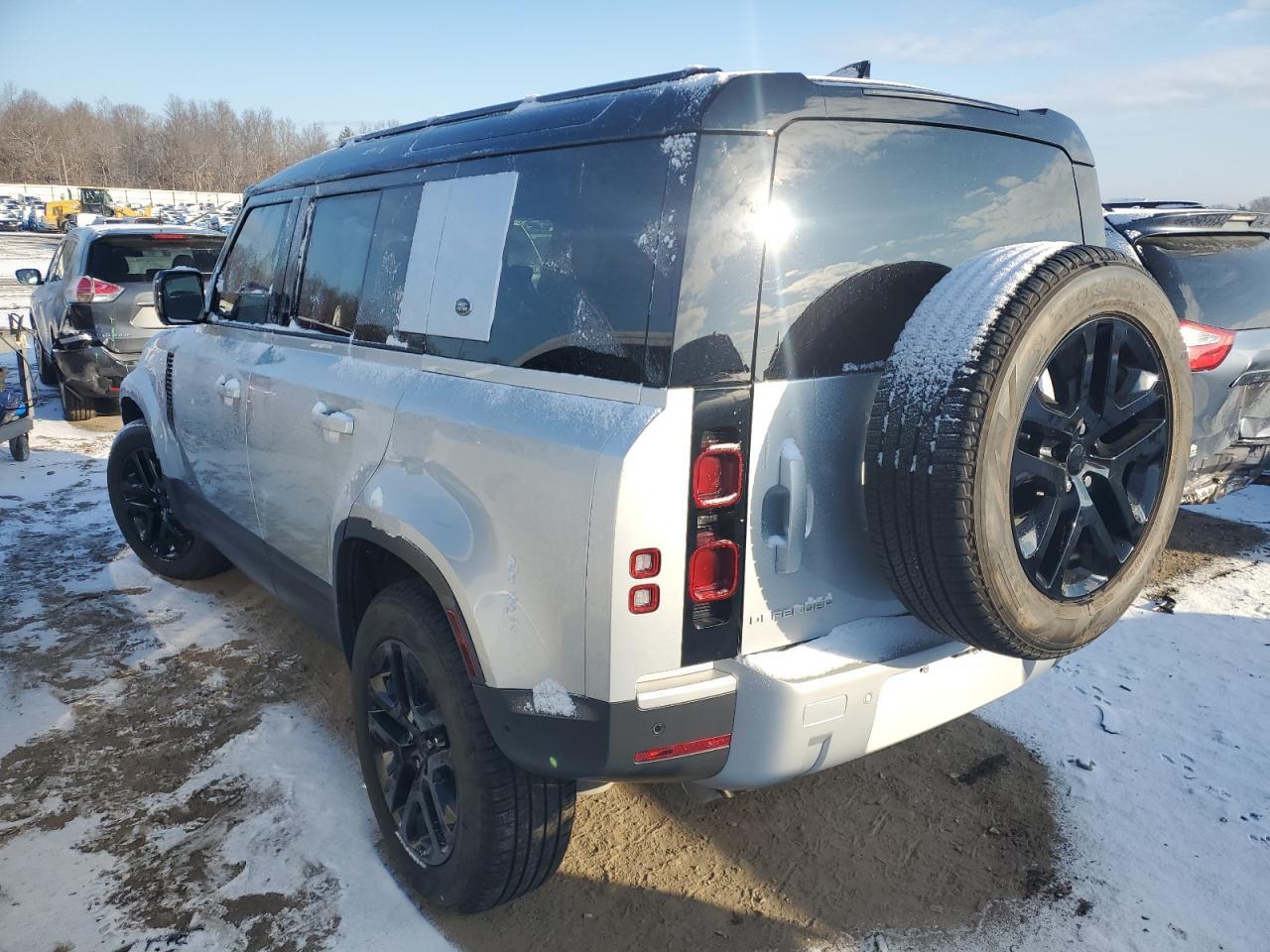 2024 LAND ROVER DEFENDER 1 - Image 2
