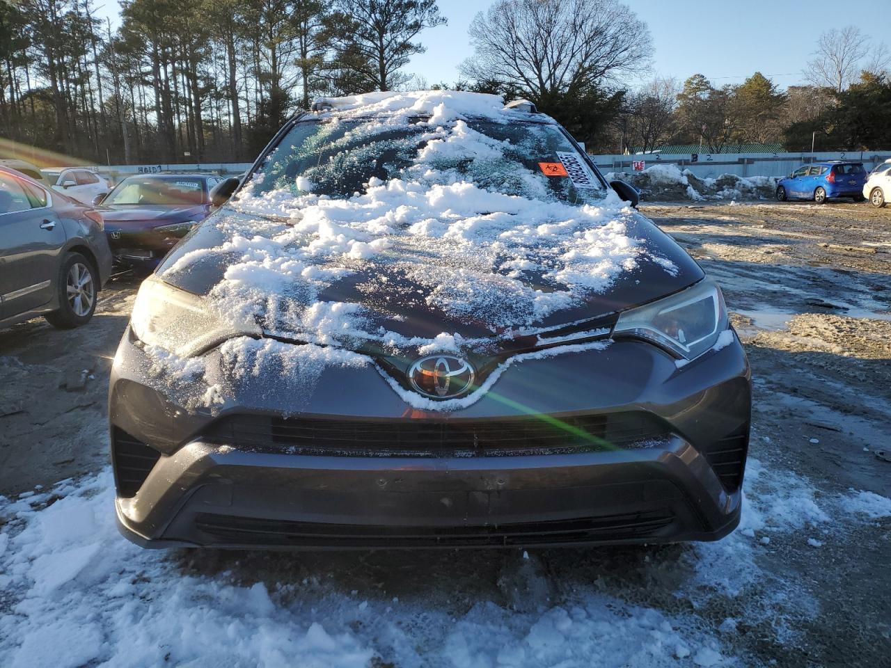 2017 TOYOTA RAV4 LE - Image 5