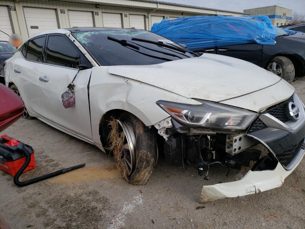 2017 NISSAN MAXIMA 3.5 - Image 4