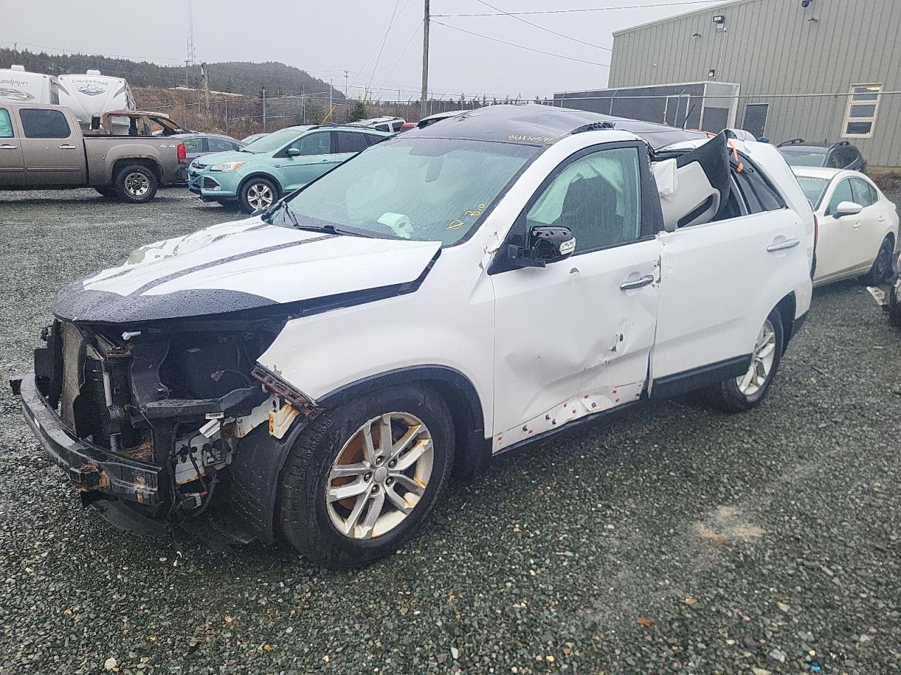 2014 KIA SORENTO LX