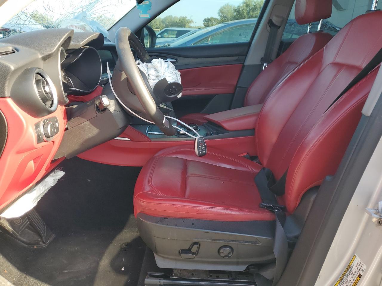 2019 ALFA ROMEO STELVIO TI - Image 7