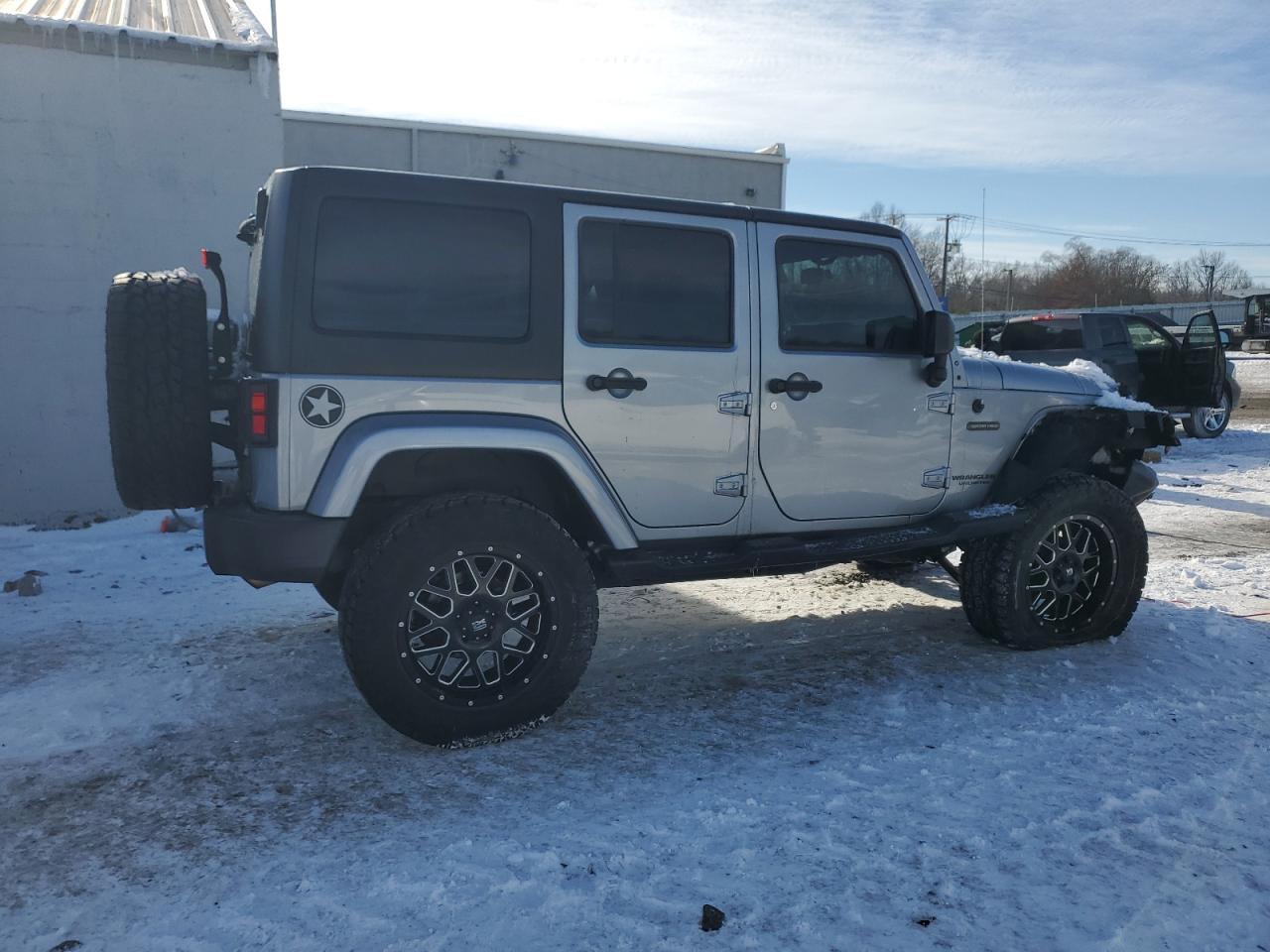 2017 JEEP WRANGLER U - Фото 3