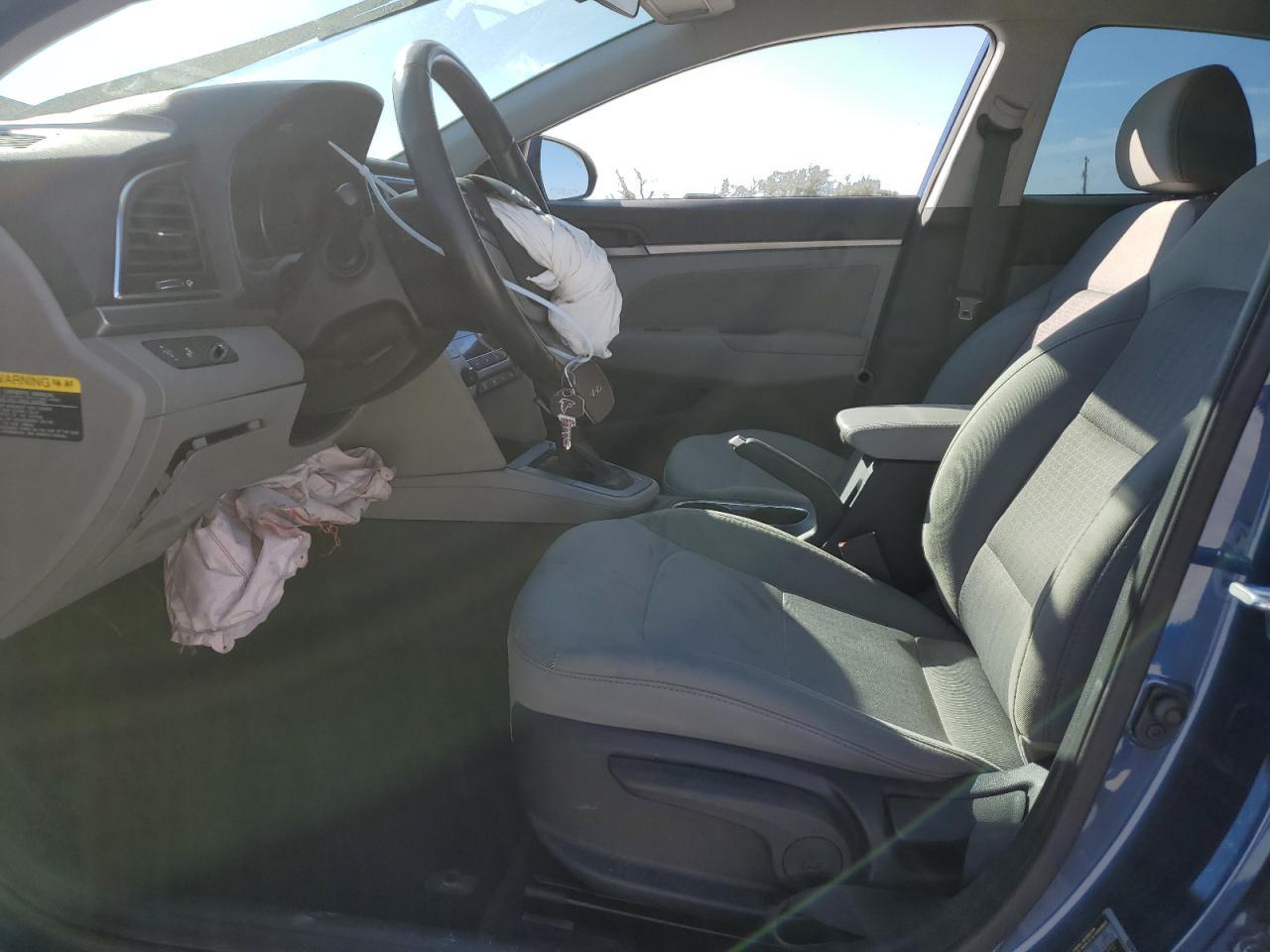 2017 HYUNDAI ELANTRA SE - Фото 7