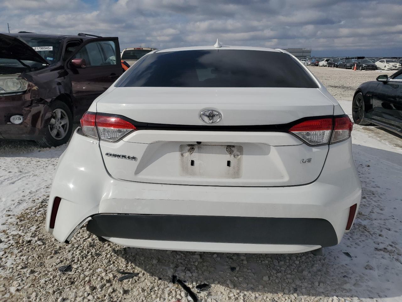 2021 TOYOTA COROLLA LE - Фото 6