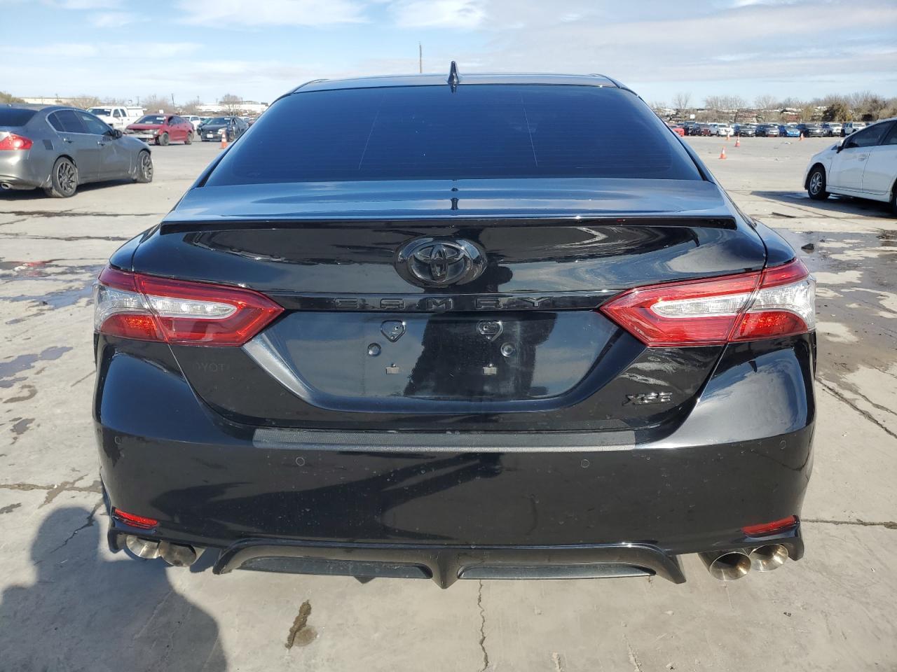 2019 TOYOTA CAMRY XSE - Image 6