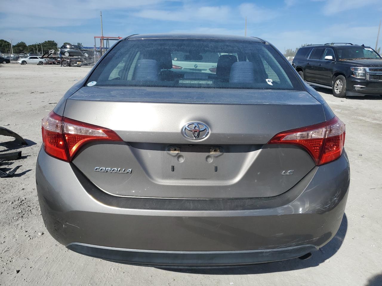 2018 TOYOTA COROLLA L - Image 6
