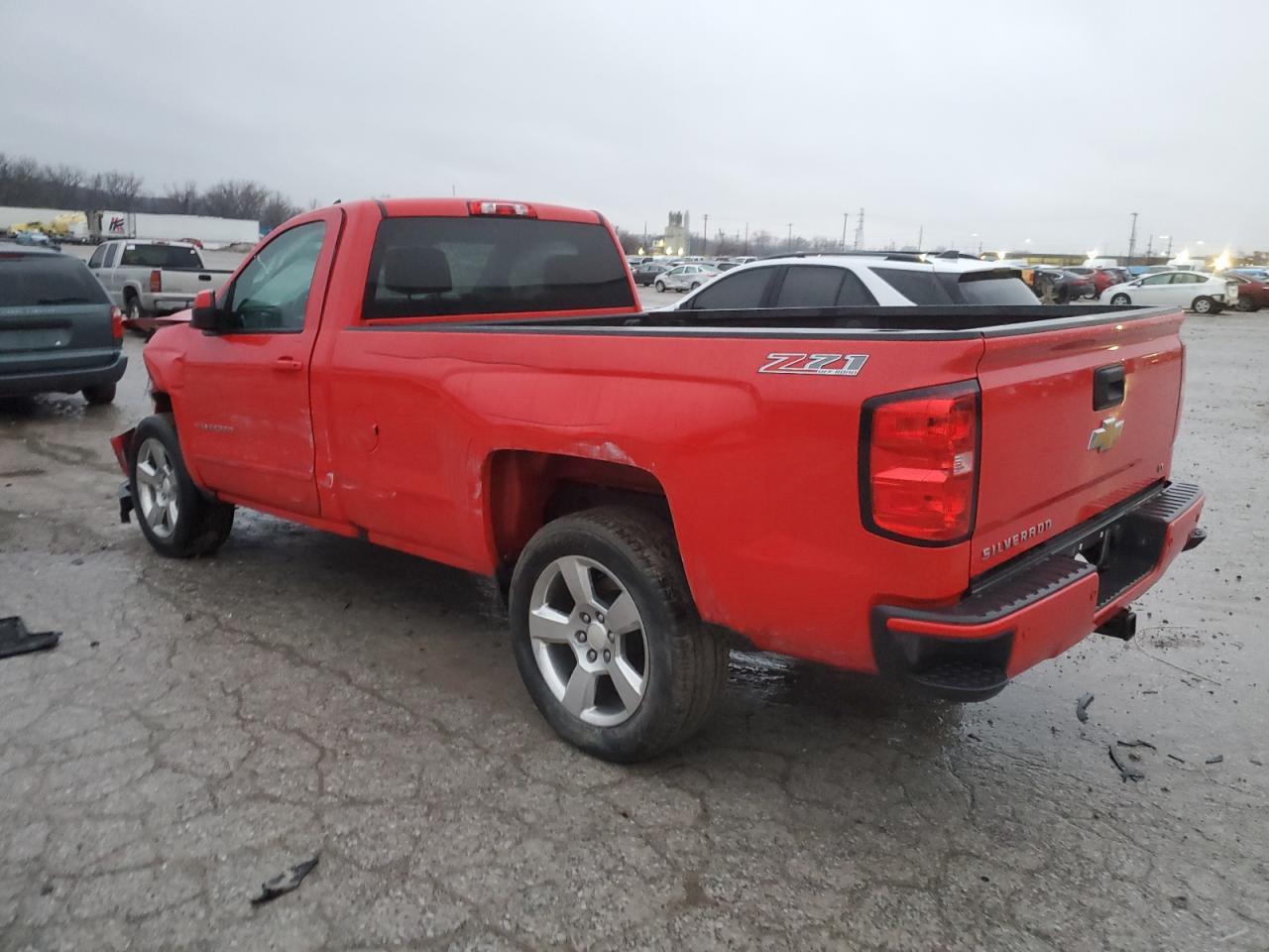 2017 CHEVROLET SILVERADO - Фото 2