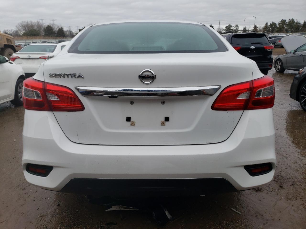 2018 NISSAN SENTRA S - Фото 6