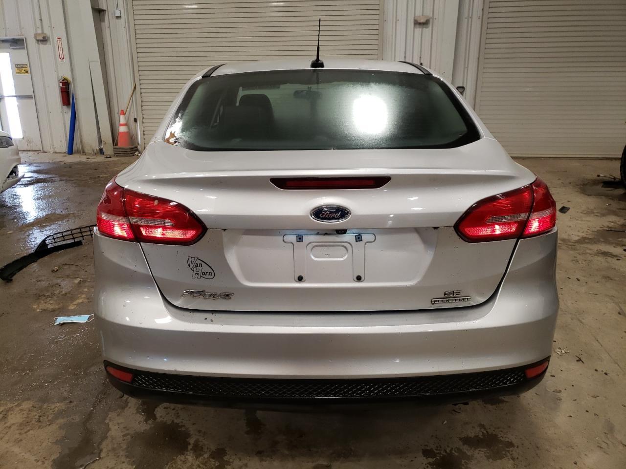 2016 FORD FOCUS SE - Фото 6