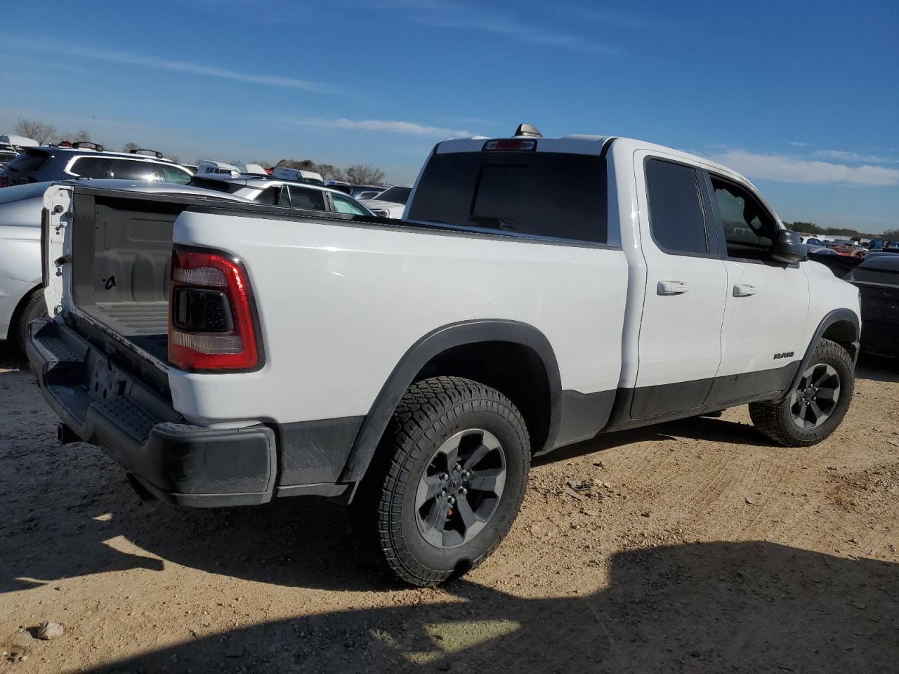 2020 RAM 1500 REBEL - Фото 3
