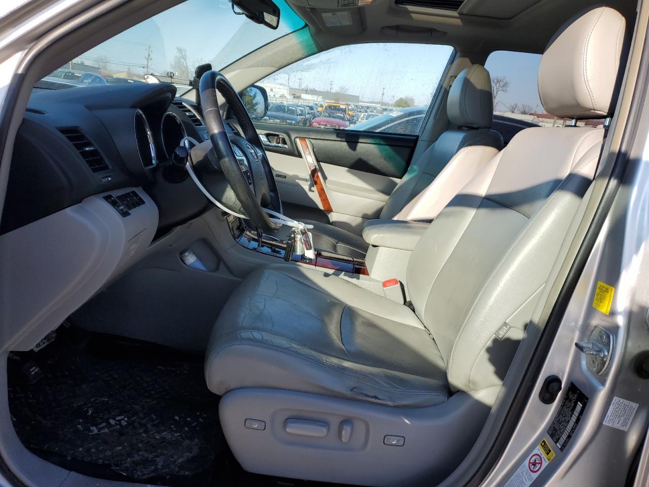 2011 TOYOTA HIGHLANDER - Image 7